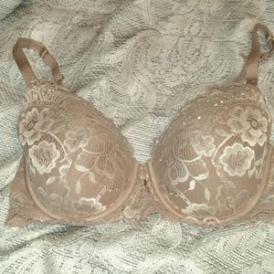 Full coverage bra